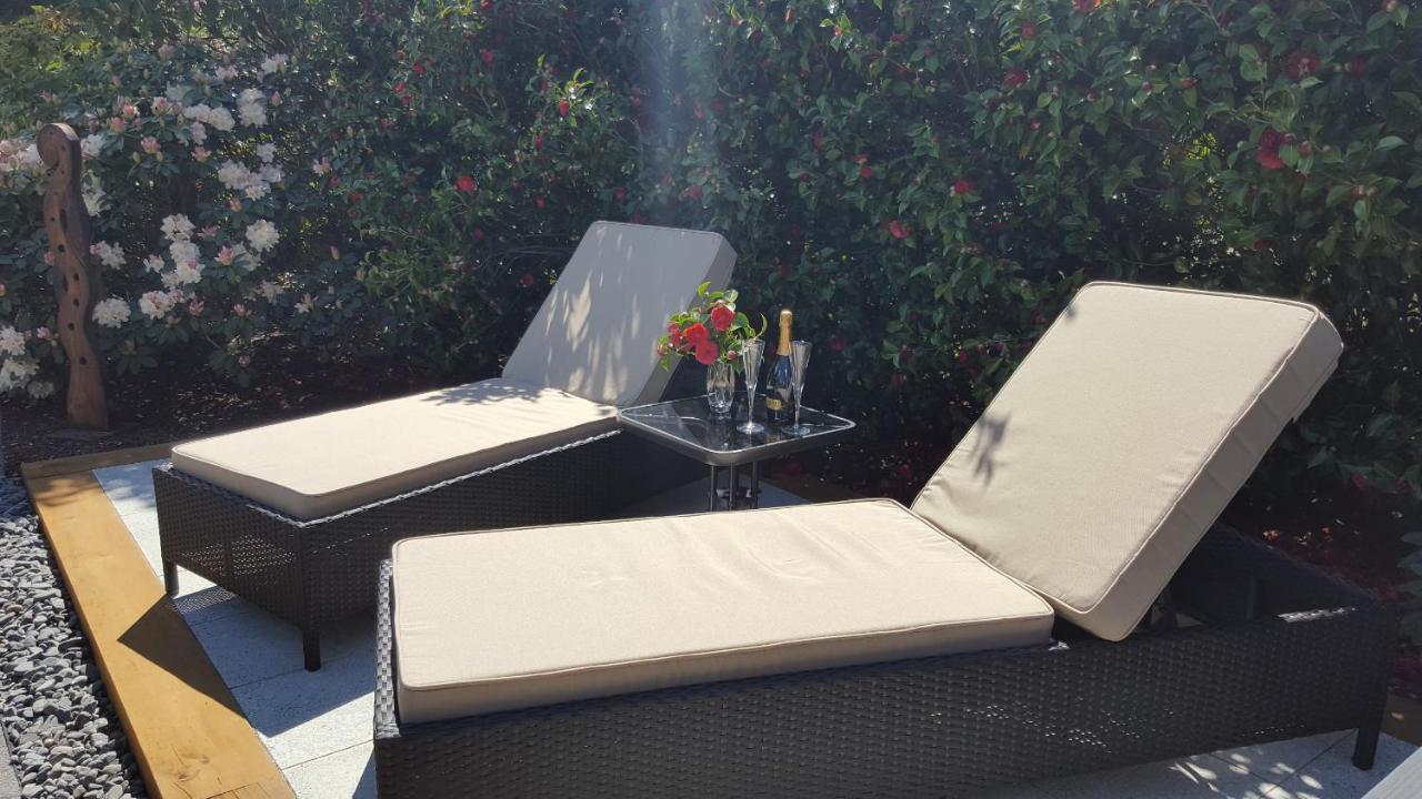 The Retreat Luxury Garden Villa Таупо Экстерьер фото